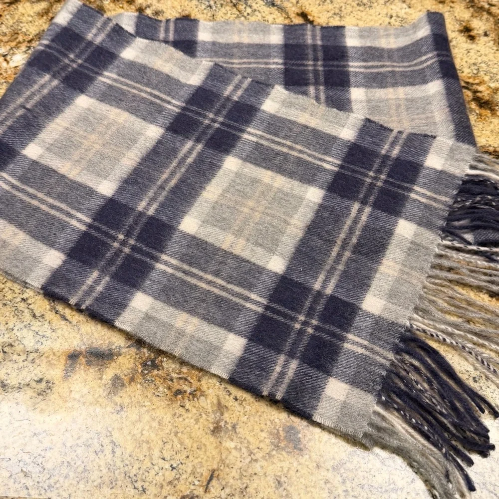 Edinburgh 100% Cashmere Blue & Gray Plaid Scarf Fringe Made in Scotland